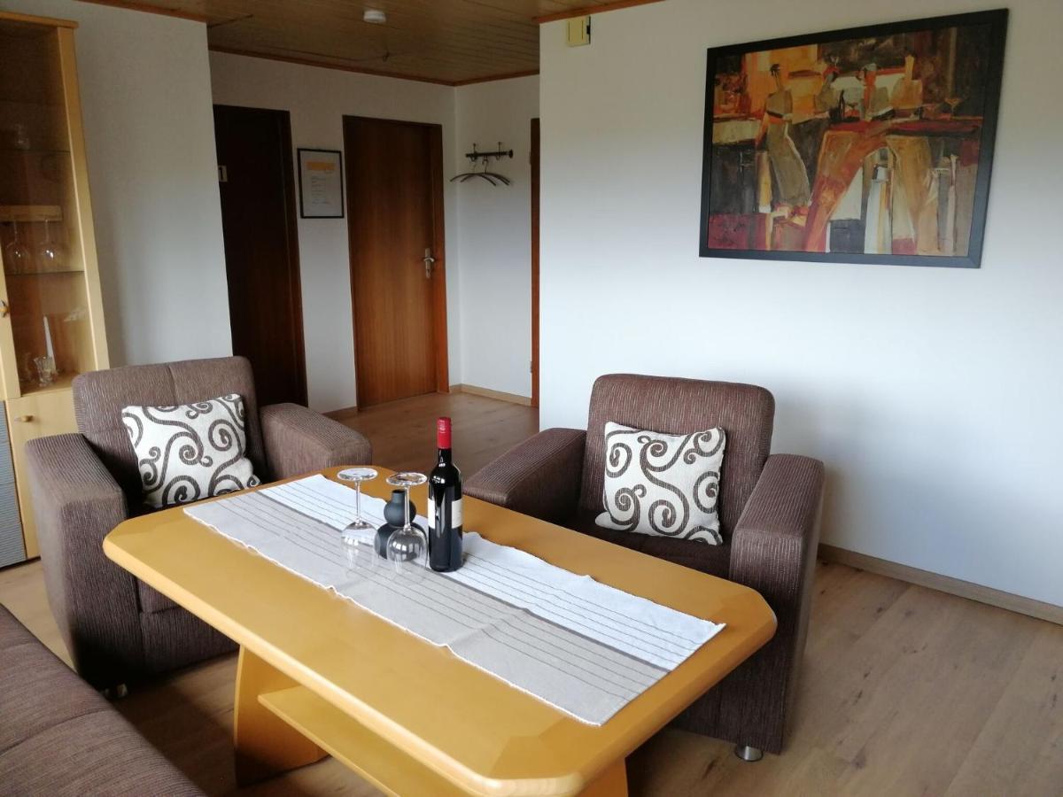 Flat In Polle Near The Forest Exterior foto